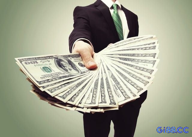 Giải mã giấc mơ thấy cho tiền còn có ý nghĩa sâu sắc về các mối quan hệ trong cuộc sống