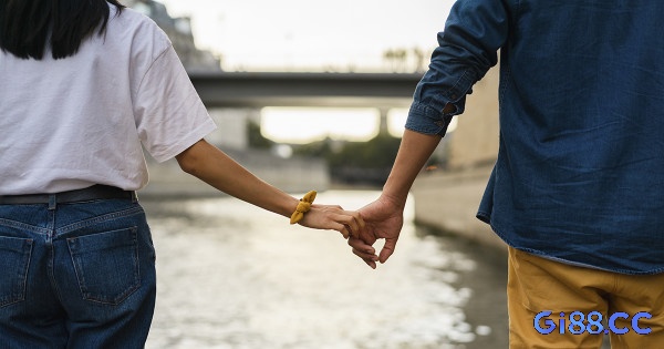 Giải mã giấc mơ thấy có người yêu có bộ số đề lộc lá 